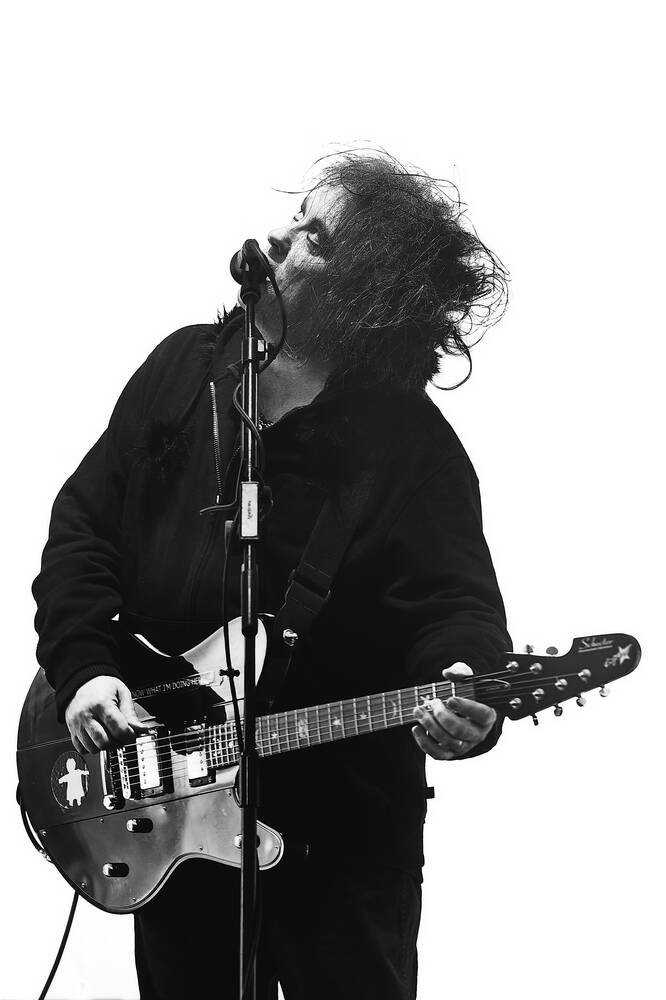 The Cure Robert Smith en concierto julio 2012