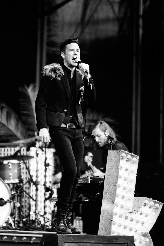 The Killers en concierto en el festival Vieilles Charrues 2009