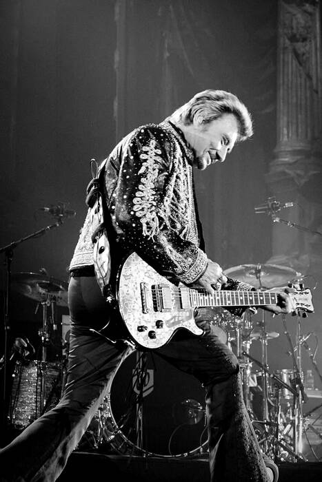 Johnny Hallyday sul palco nel 2006 Johnny Hallyday sul palco nel 2006