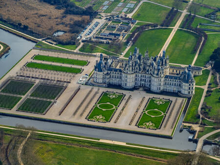 Trädgårdarna vid slottet Chambord Trädgårdarna vid slottet Chambord