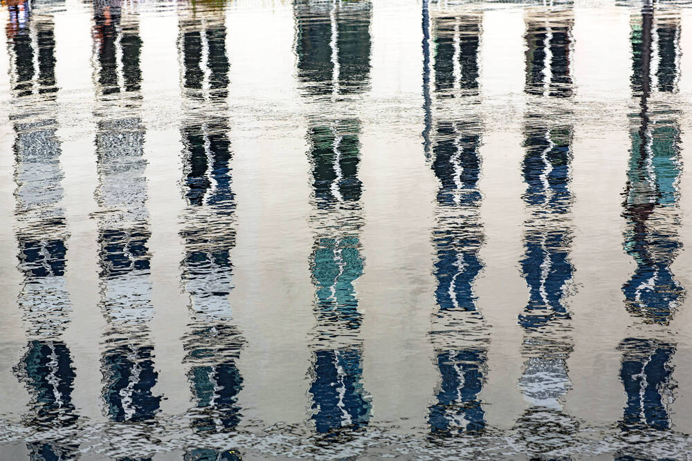 IN THE WATERS OF CANAL SAINT MARTIN 9