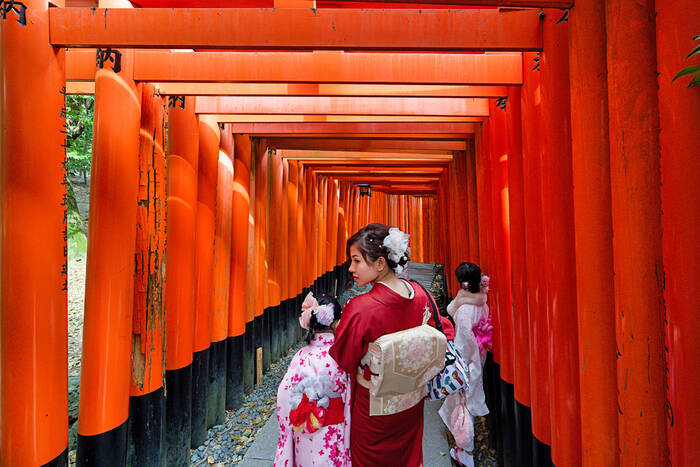 Torii bij Inari in Japan 01