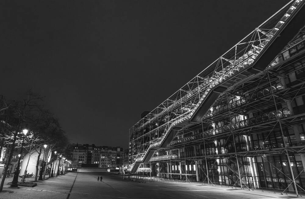 De Place du Centre Georges Pompidou bij nacht