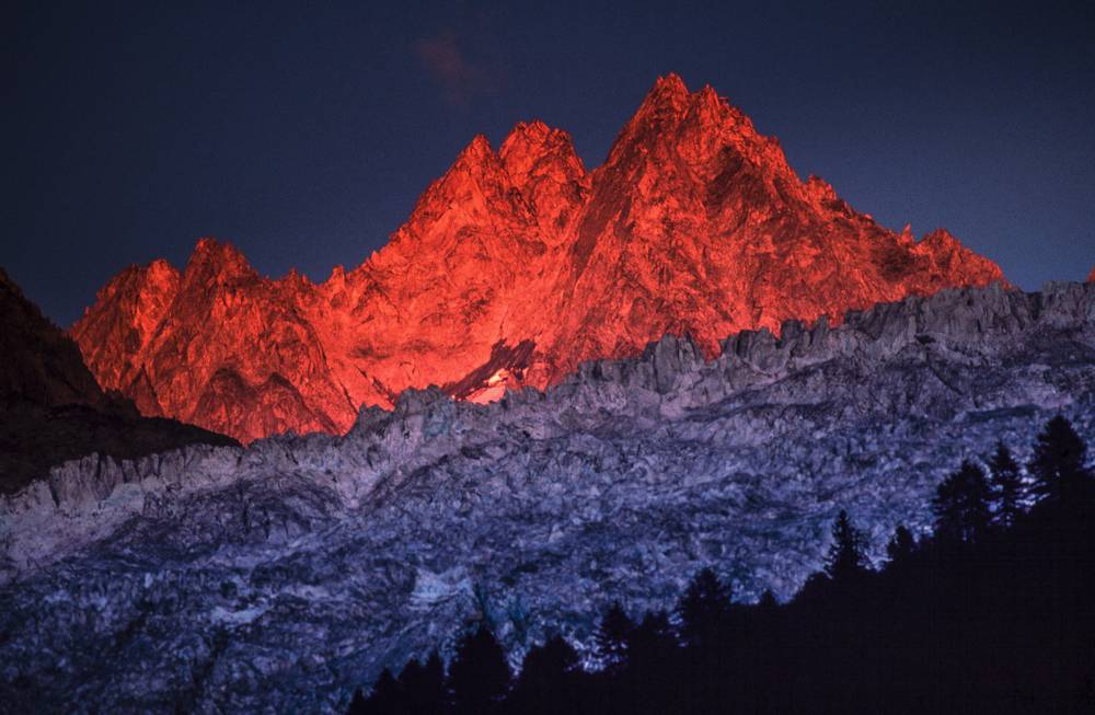 puesta de sol en las agujas de Argentères