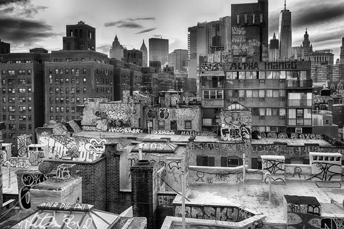 LES TOITS DE CHINATOWN LES TOITS DE CHINATOWN