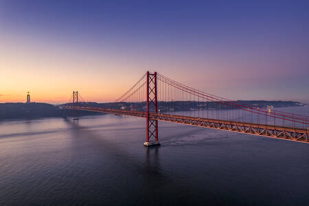 25 april-1 bro 25 april-1 bro