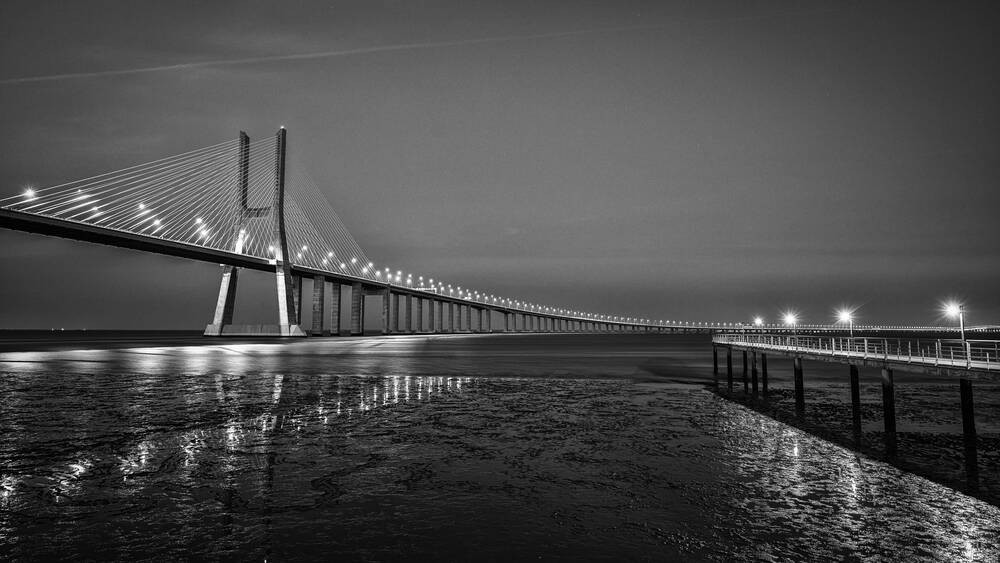 PORTUGAL - Vasco de Gama brug - 3094NB