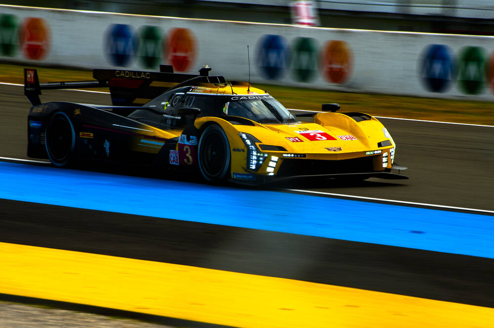 Cadillac in the race for the 24H Le Mans 2024 - III
