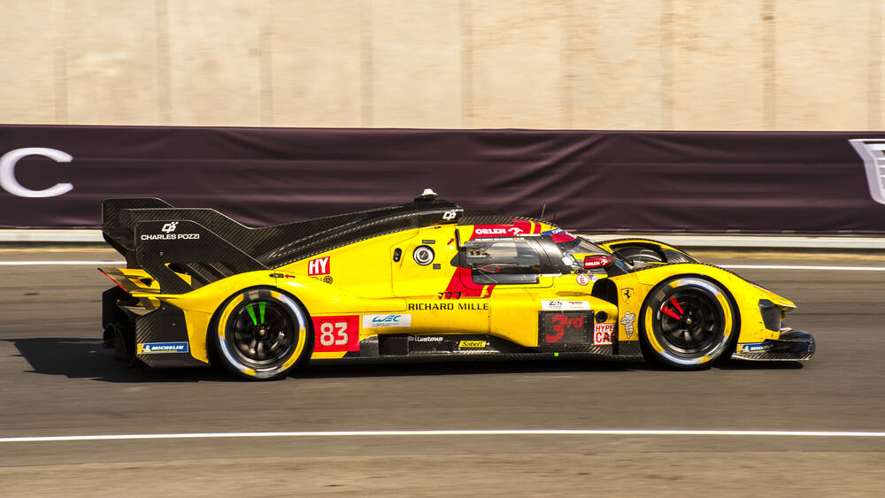 Cuadro y póster Ferrari amarillo en las 24 Horas de Le Mans 2025