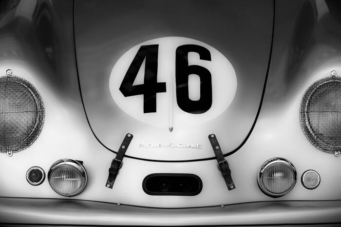 1e overwinning voor Porsche met de nummer 46 356 SL