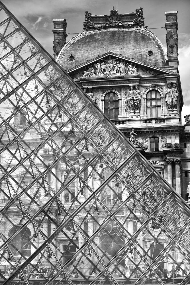 Louvre in zwei Epochen