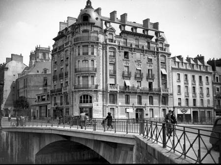 Mission Bridge in Rennes in 1949