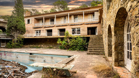 the hotel will no longer be open the hotel will no longer be open