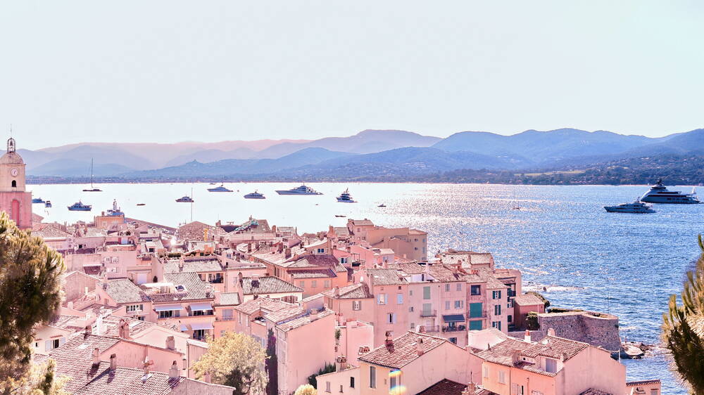 Saint -Tropez die Stadt und der Hafen