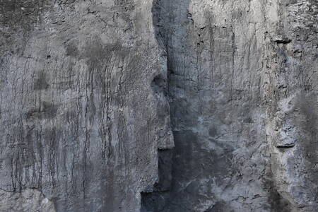 twee gezichten in de rots