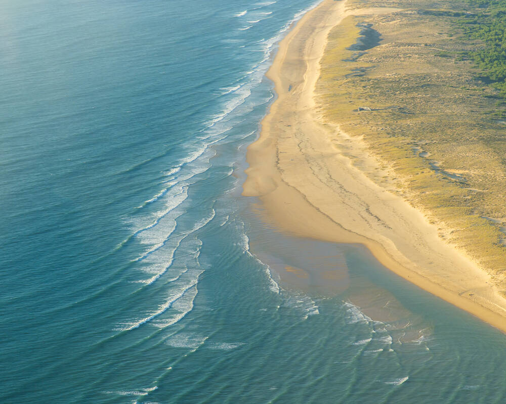 Cap Ferret peninsula rocked by waves