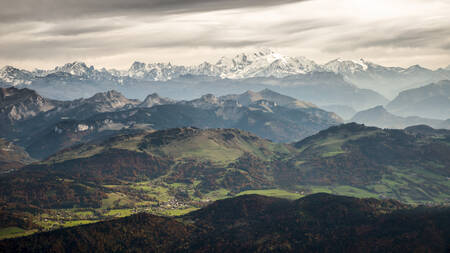 Panoramic view of the Mont Blanc region Panoramic view of the Mont Blanc region