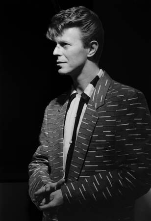 Dans l'ombre Dans l'ombre