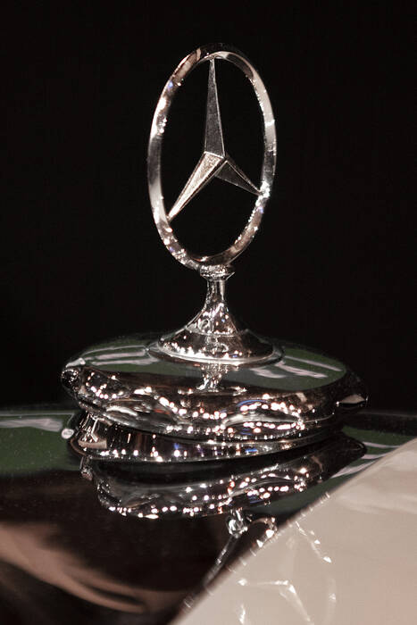 Mercedes Sign Mercedes Sign