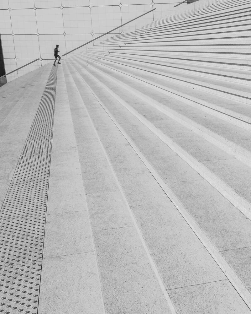 DER LÄUFER DER GRANDE ARCHE