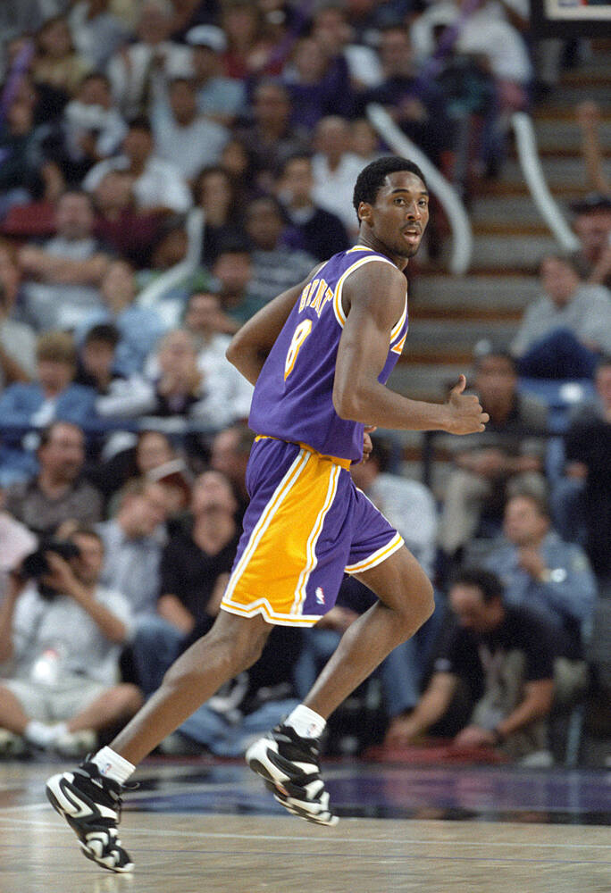 Young Kobe Bryant