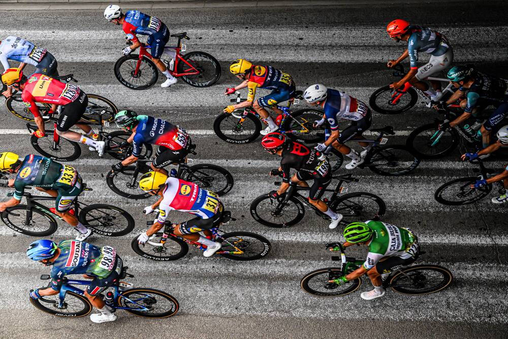 Tour de France 2026 The peloton on the asphalt - Photographic