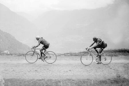 Gino Bartali och Fausto Coppi i de italienska Alperna Gino Bartali och Fausto Coppi i de italienska Alperna