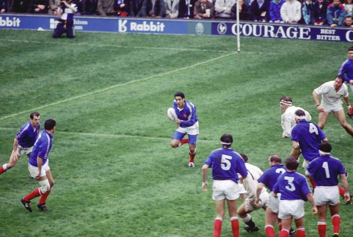 PHOTO L'EQUIPE COLLECTION LA HUTTE - RUGBY FRANCE ... - eBay