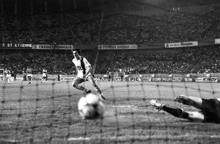 1982 : seizième de finale en Coupe de France, contre Nœux-les-Mines