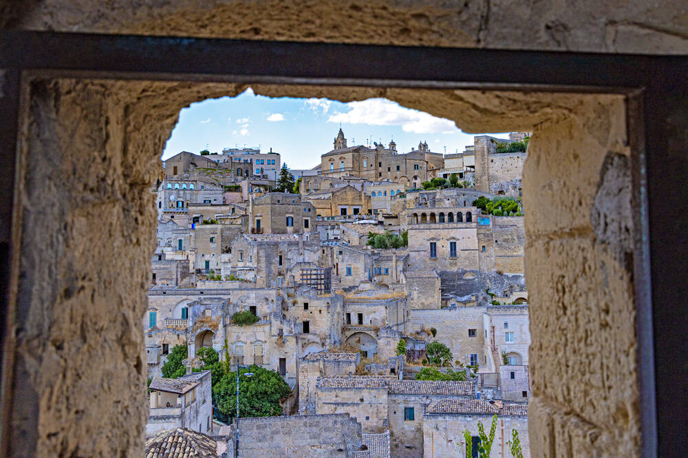 De stad Matera vanaf de sassi