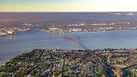 Luchtfoto van het estuarium van de Loire tussen Saint Brevin en Saint Nazaire Luchtfoto van het estuarium van de Loire tussen Saint Brevin en Saint Nazaire