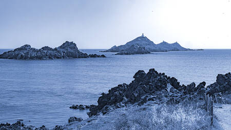 Poster Iles sanguinaires en Pointe de la Parata bij Ajaccio Poster Iles sanguinaires en Pointe de la Parata bij Ajaccio