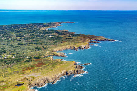De wilde kust van île d'yeu richting la Meule en les Corbeaux