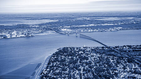 Saint Nazaire le pont aan de Atlantische Loire-monding Saint Nazaire le pont aan de Atlantische Loire-monding