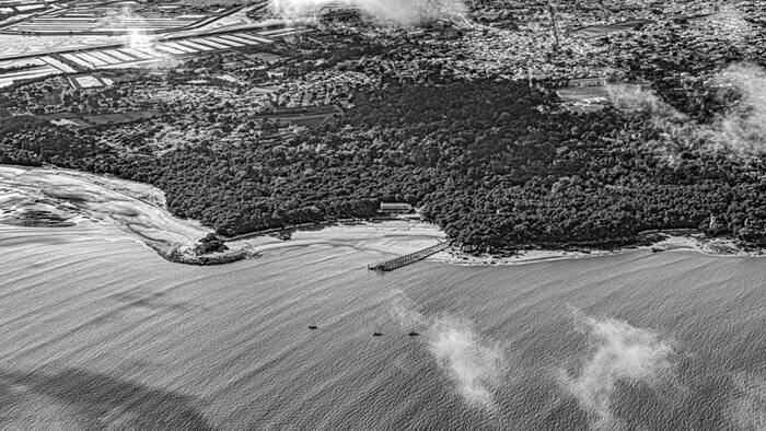Ett fågelperspektiv på Plage des Dames i Noirmoutier Ett fågelperspektiv på Plage des Dames i Noirmoutier