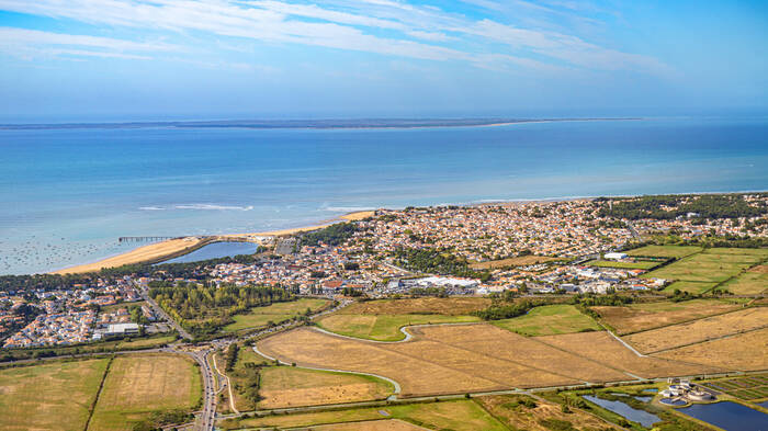 La Tranche sur Mer en l'ile de Ré voor de kust