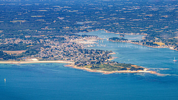 La Trinité sur Mer vanuit de lucht