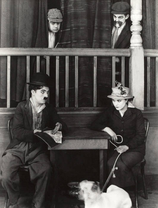 Charlie Chaplin en Edna Purviance in 1918