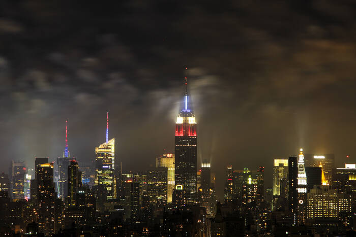 Manhattan skyline na het vuurwerk van 4 juli Manhattan skyline na het vuurwerk van 4 juli