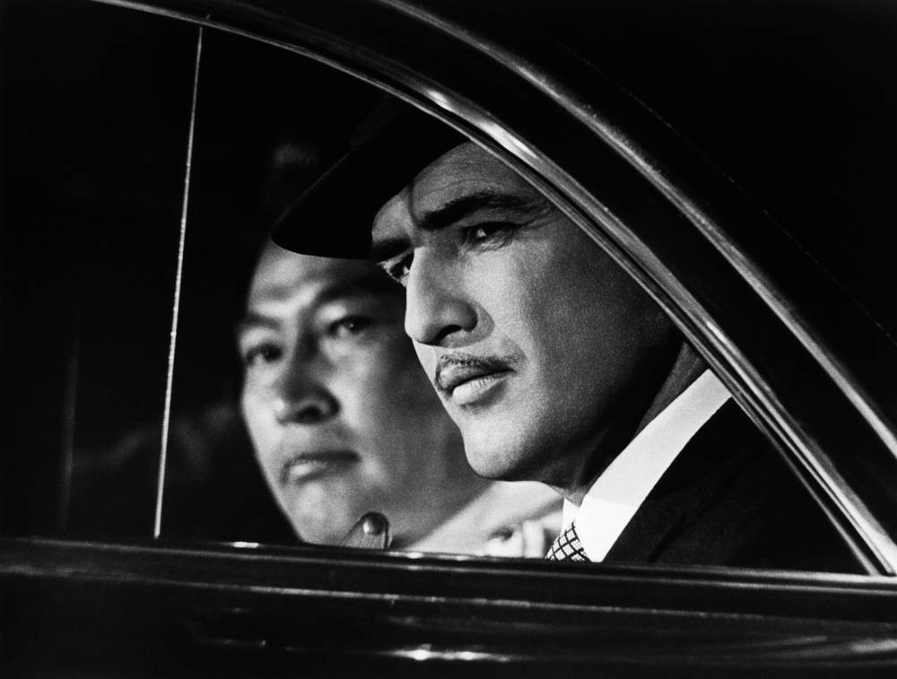 Eiji Okada y Marlon Brando