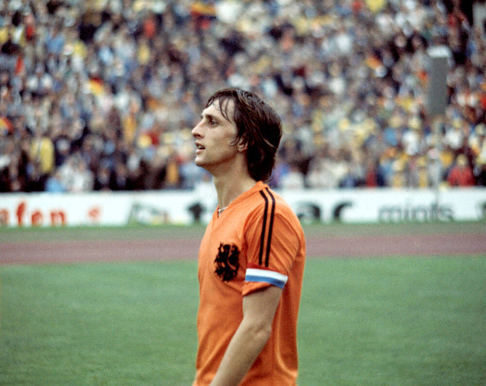 Johan Cruyff Vira Johan Cruyff Wikipedia Johan Cruyff Vira Johan Cruyff Wikipedia