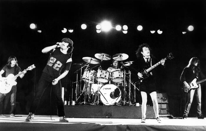 Schwarz-Weiß AC/DC-Bilder - Kaufen / Verkaufen