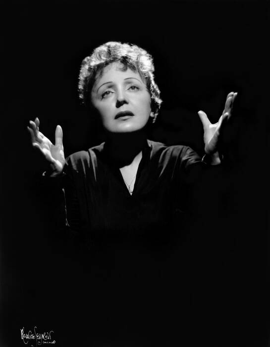 Edith Piaf nel 1955 Edith Piaf nel 1955