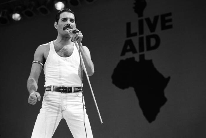 Freddie Mercury - Queen al Live Aid (1985) Freddie Mercury - Queen al Live Aid (1985)