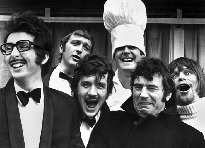 Monty Python (1972) Monty Python (1972)