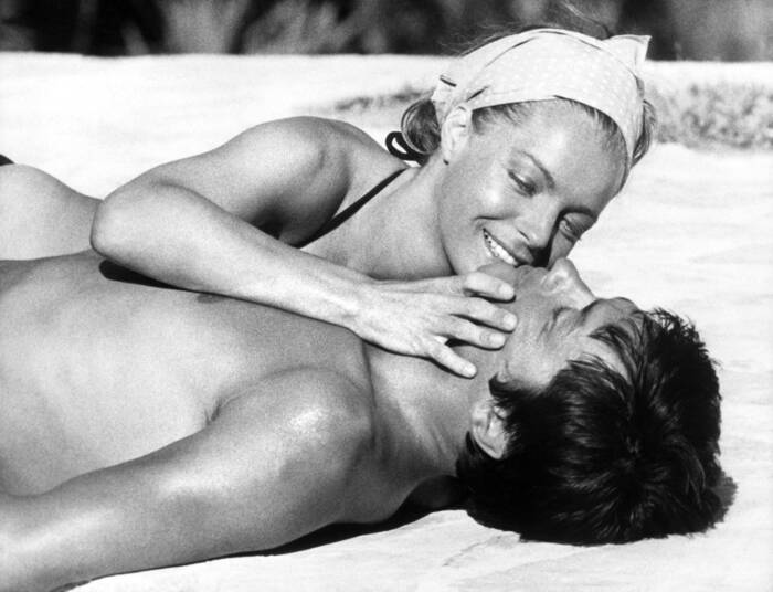 Romy Schneider e Alain Delon in piscina (1968) Romy Schneider e Alain Delon in piscina (1968)