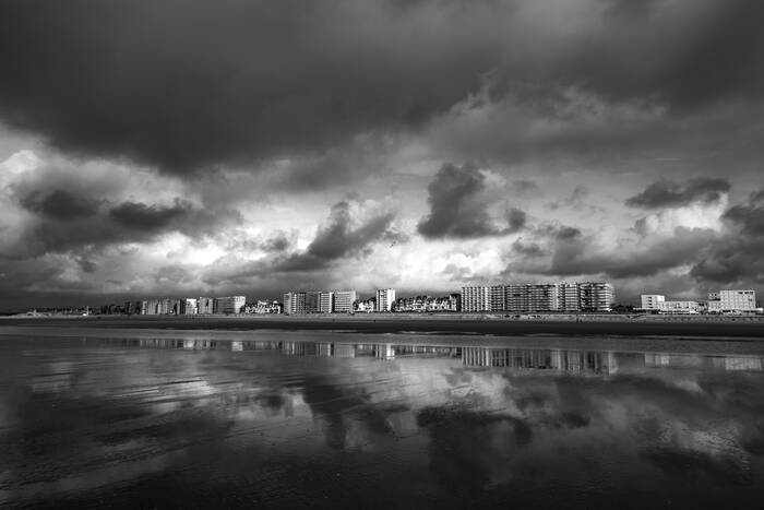 Reflektioner av Le Touquet Paris-Plage vid lågvatten 2 Reflektioner av Le Touquet Paris-Plage vid lågvatten 2
