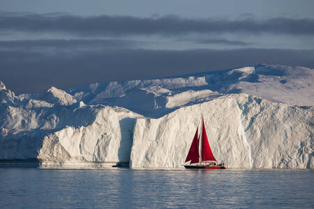 Under full sail Under full sail
