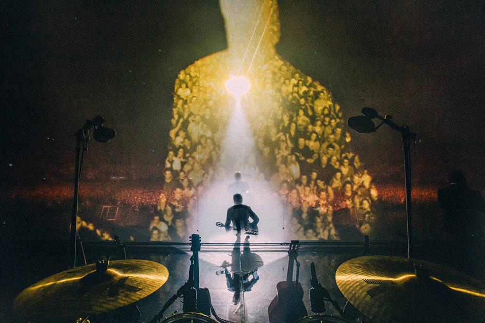 Auf der Bühne mit Matthieu Chedid