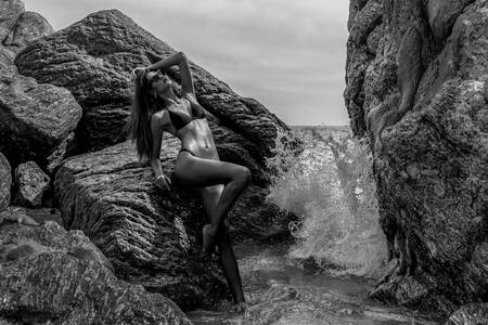 L'été en bikini sur la Côte d'Azur L'été en bikini sur la Côte d'Azur